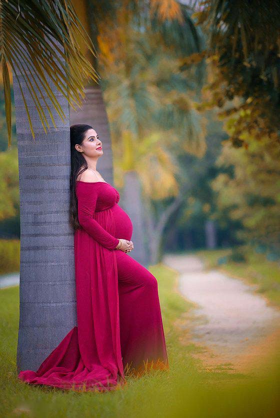 Affordable Maternity Gowns Under 1000 in Daalmandi, Varanasi – Rental Dresses and Studio Services